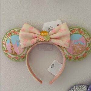 Disney France Epcot World Showcase Macaroon Ears